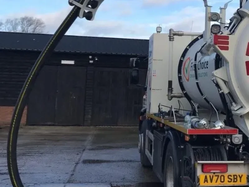 First-Choice-Drainage-Solutions-Gully Cleaning